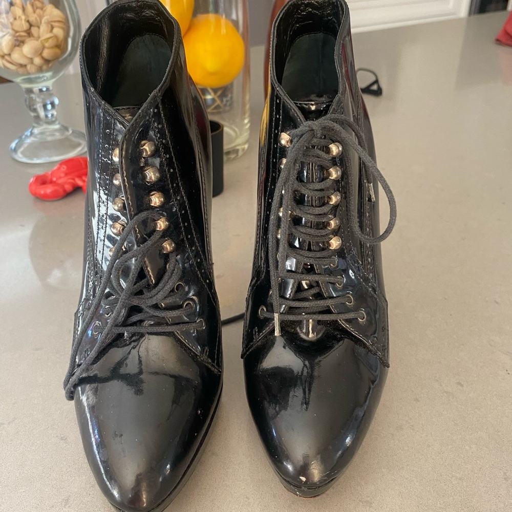 Burberry boots - Picture 6 of 11
